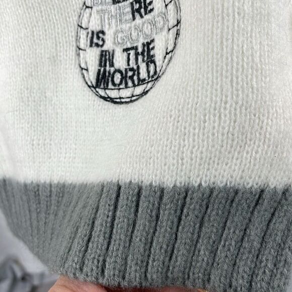 SCARF Tight Knit Rectangular Cream and Gray cozy warm - Picture 6 of 10